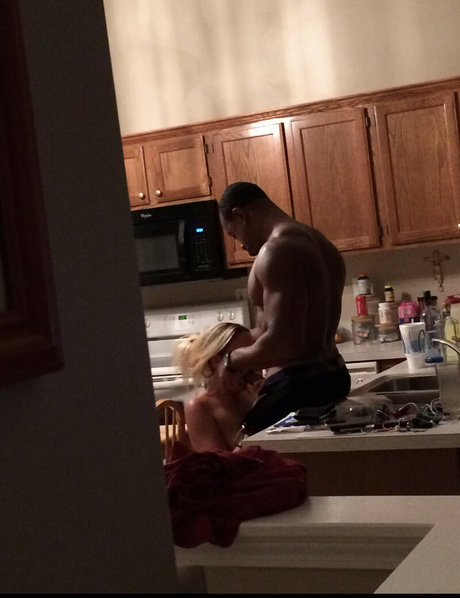 blondesarebetter erotic star pic