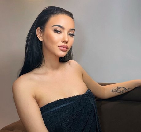 alina03m pornstar naked gallery