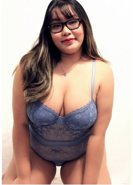 Aznproblems pornographic model image