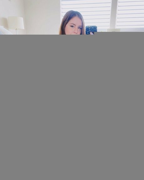 Niniskya model sexy img