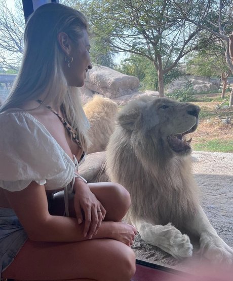 Giorgia Capa star hd archive