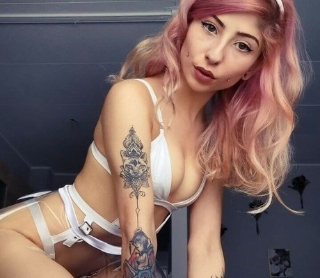 ciiraiya zarela model nudes picture