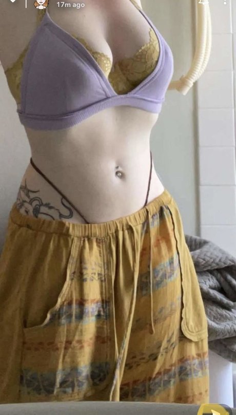 Izzyisdying porn star pics