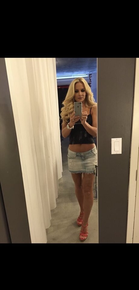 victoaria ww exclusive pornstar pic