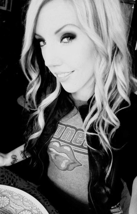 Jez Jadenth actress img