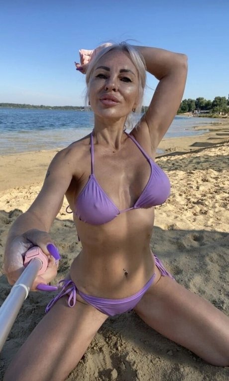 Hotnessi art star archive