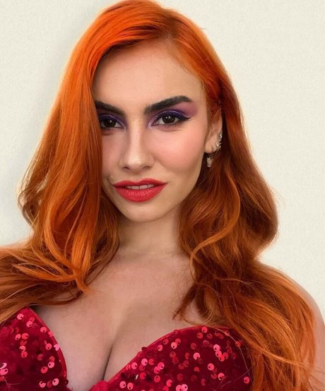 Alicia Atout star high quality photo