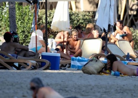 Amelia Windsor star pretty pic