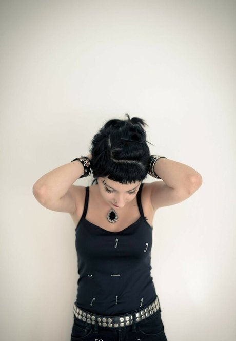 adamnotoscar sexy pornstar photo