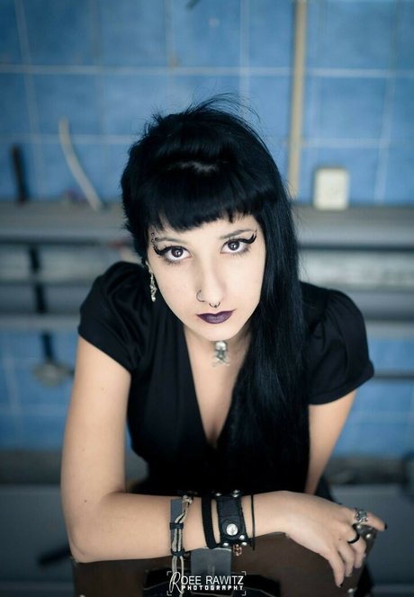 adamnotoscar beautiful actress image