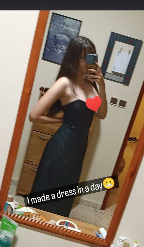 Adiyan high quality actress picture