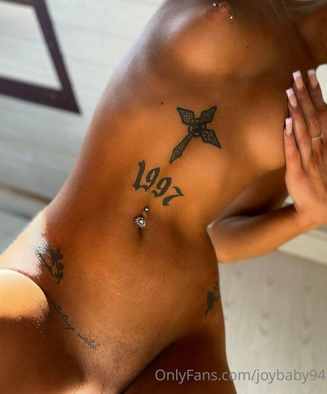 joybaby94 pornstar img