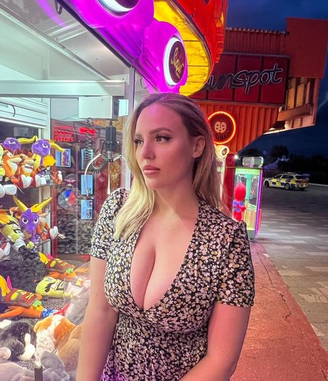 moonbeamlouth best model images