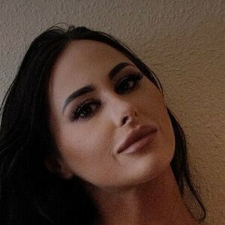 Yourvitamina sexy model picture