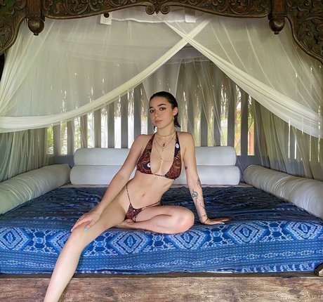 c millierock sex model img