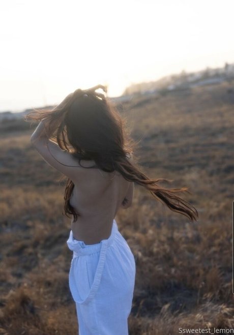 Ssweetest lemon model images