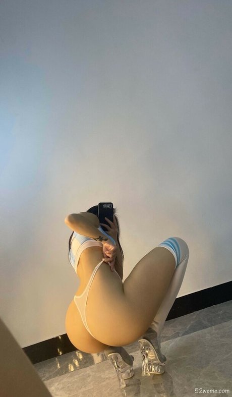 QiaoNiu pornstar sexy gallery