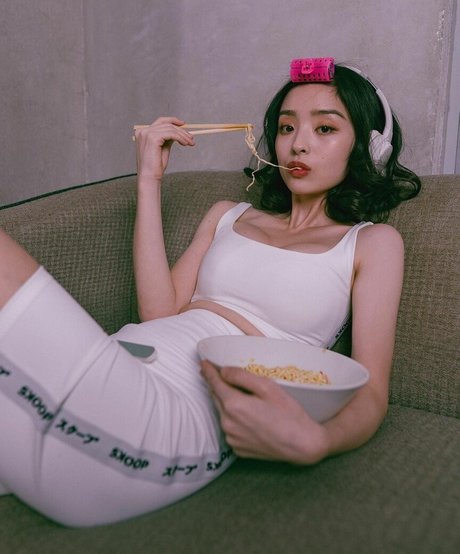 nayoungkim18 beautiful model photo