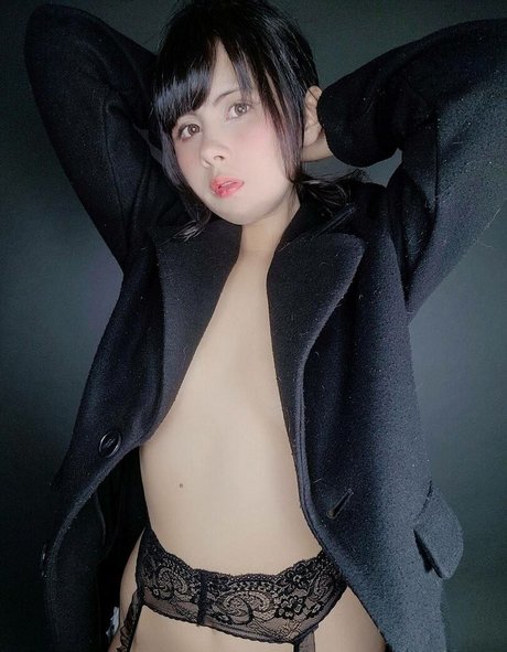 whiterabbit exe nudes model pictures