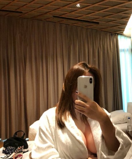 ueleelee star nudes galleries