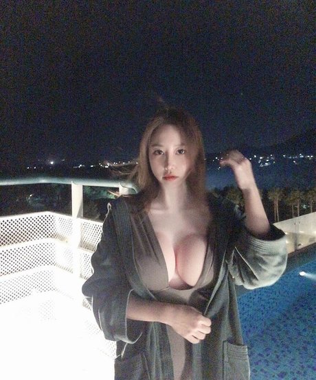 ueleelee pretty star pic