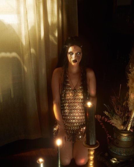 Emma Karla Peet best model pictures