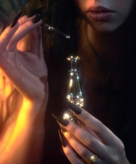 Emma Karla Peet top star pic