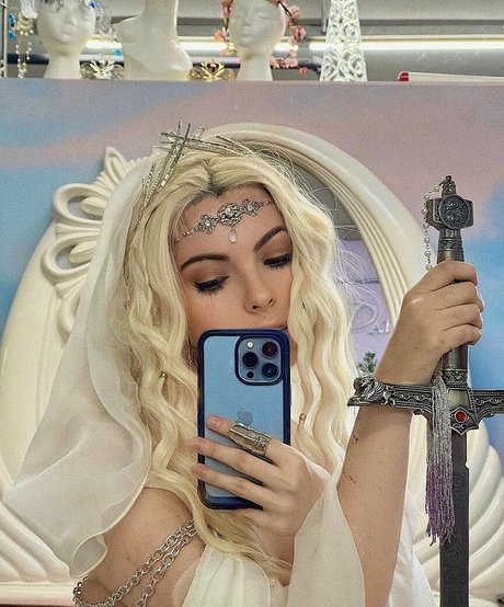 Emma Karla Peet pornstar art archive