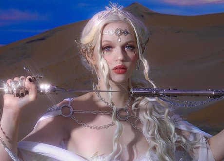 Emma Karla Peet porn actress galleries