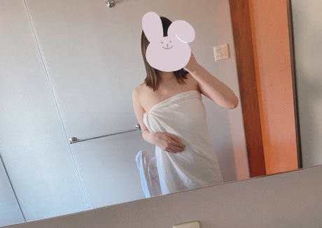 UnmsPg pretty model image