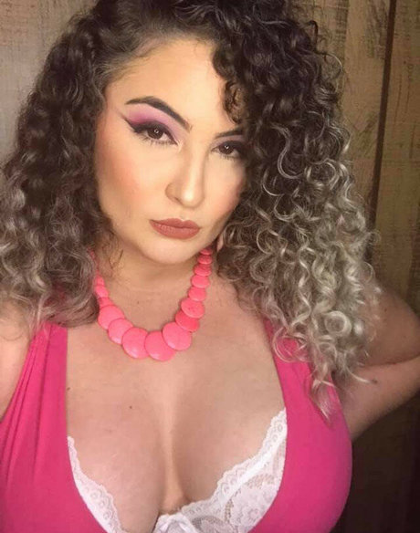 Marryoliver model porn picture