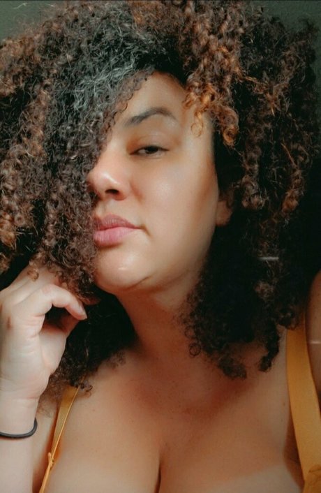 Beigewunder model high quality archive