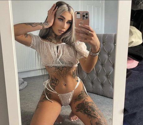 bluetattooo pornstar xxx gallery