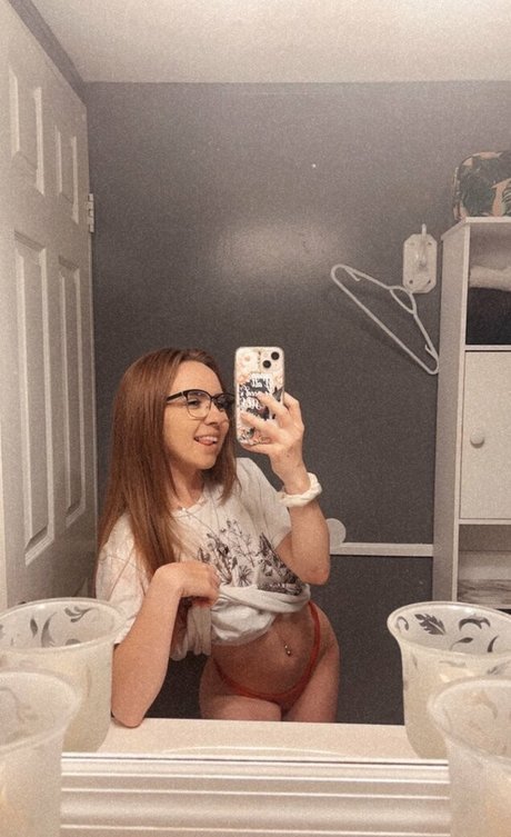 Idcitsangell pretty actress images