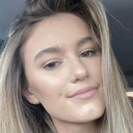 laikenwade star naked picture