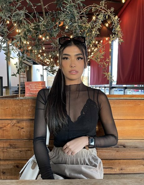 Kayceeedilla hot actress images