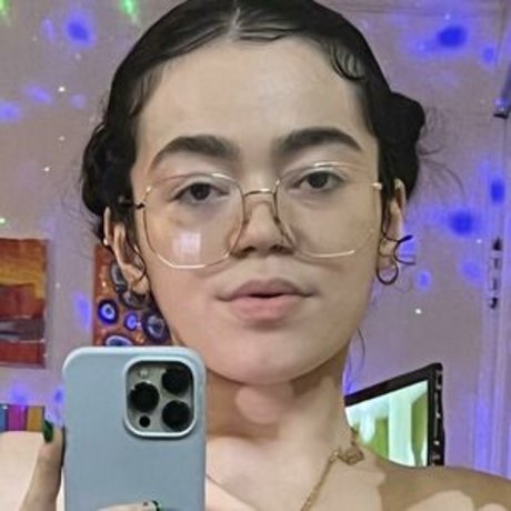 ummmbzupcsdown star nudes image