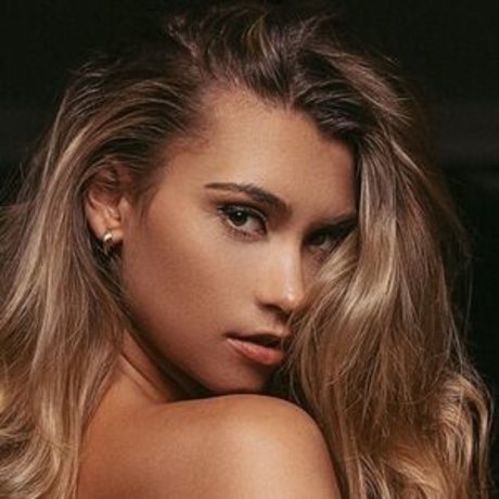 Hopeabbyxoxo hot model archive