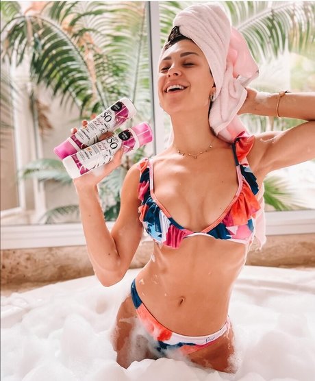 Yasmin Castilho porn star galleries