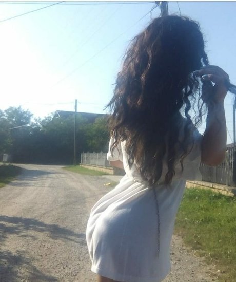 Ivana S_ star nude picture