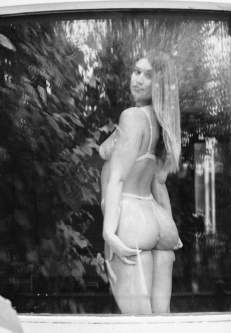 xoteegan adult actress image