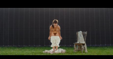 Jodi Balfour nudes star img