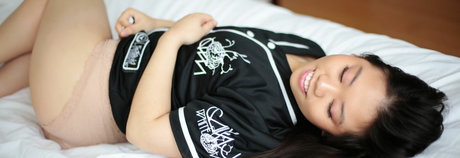 Little Hurricane nudes star picture