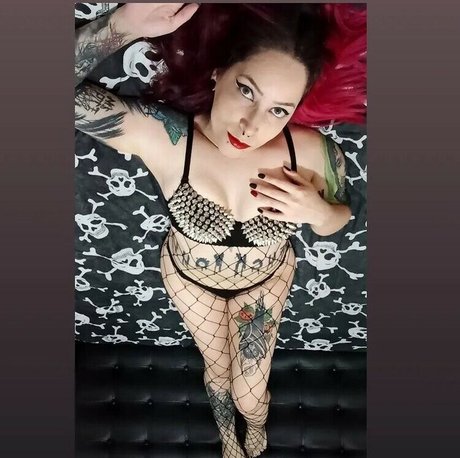 Crazybabyfck sexy model images