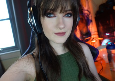 Ashi hot model galleries