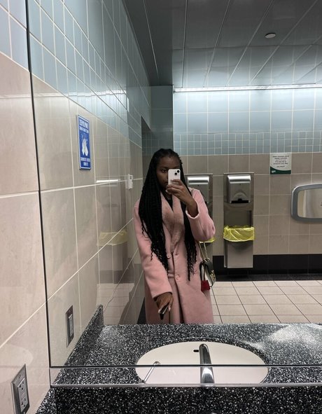 Kendall Maye star beautiful pictures