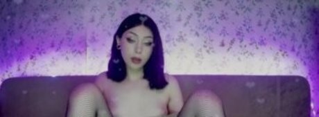 sanabreak nudes model image