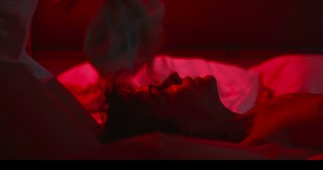 Carla Gugino nude actress pics