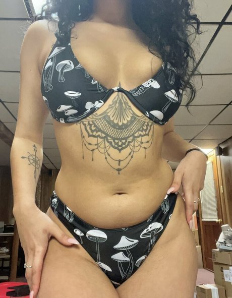 Lexi SmolBirdnsfw erotic actress picture