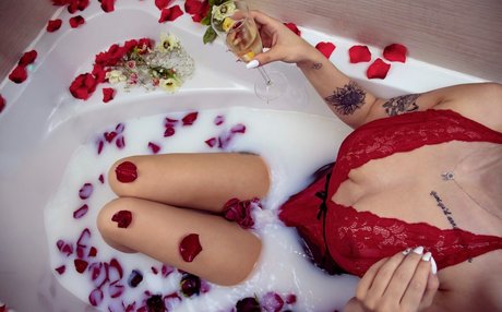 ameliaadarknes model perfect image